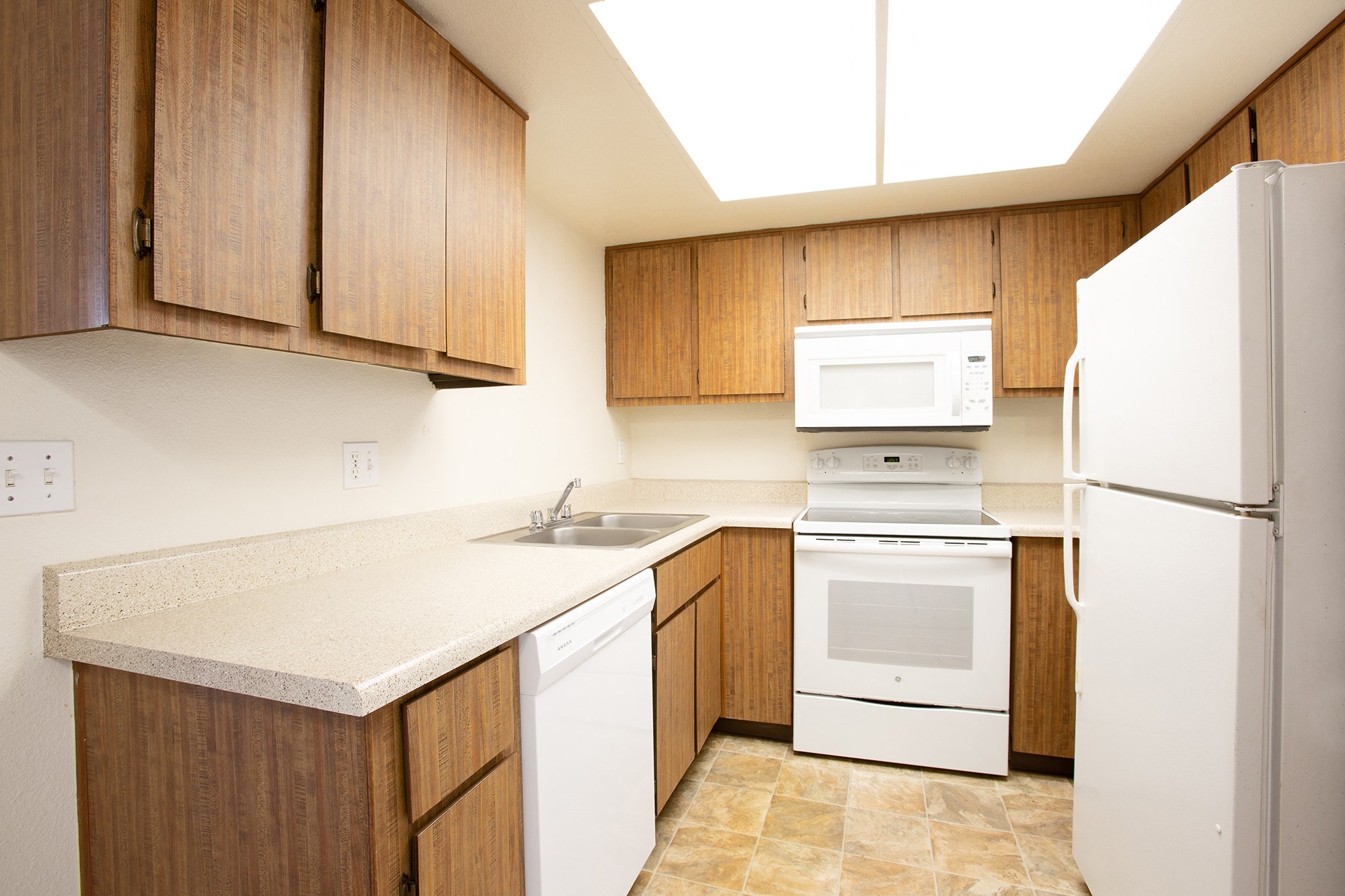 Townhomes On The Park photo 2